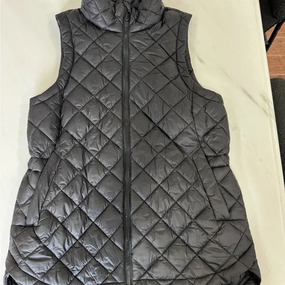 Whisper Featherless Puffer Vest - Picture 1 of 4